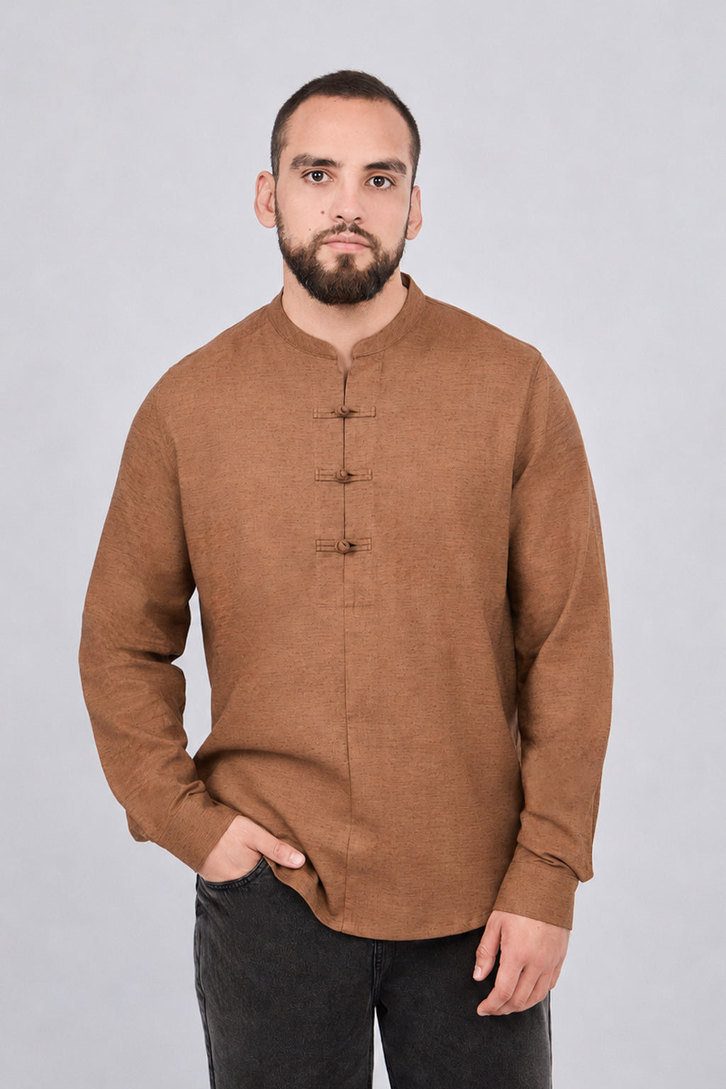 CAMISA MANGA LARGA CUELLO MAO MARRON - NEXO