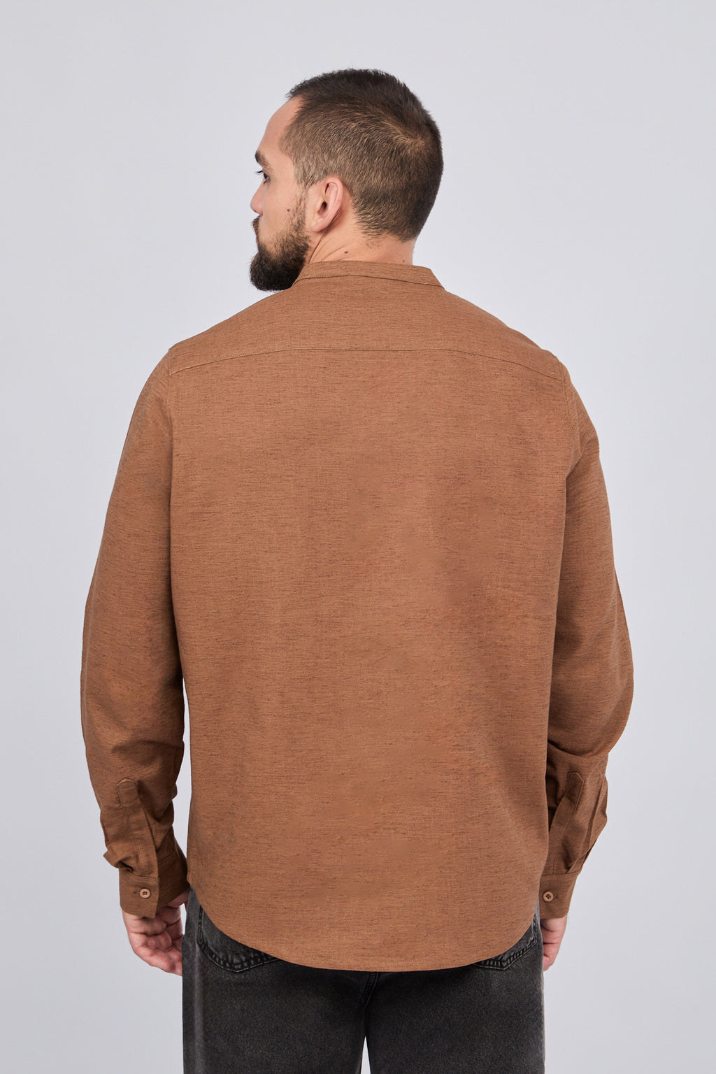 CAMISA MANGA LARGA CUELLO MAO MARRON - NEXO