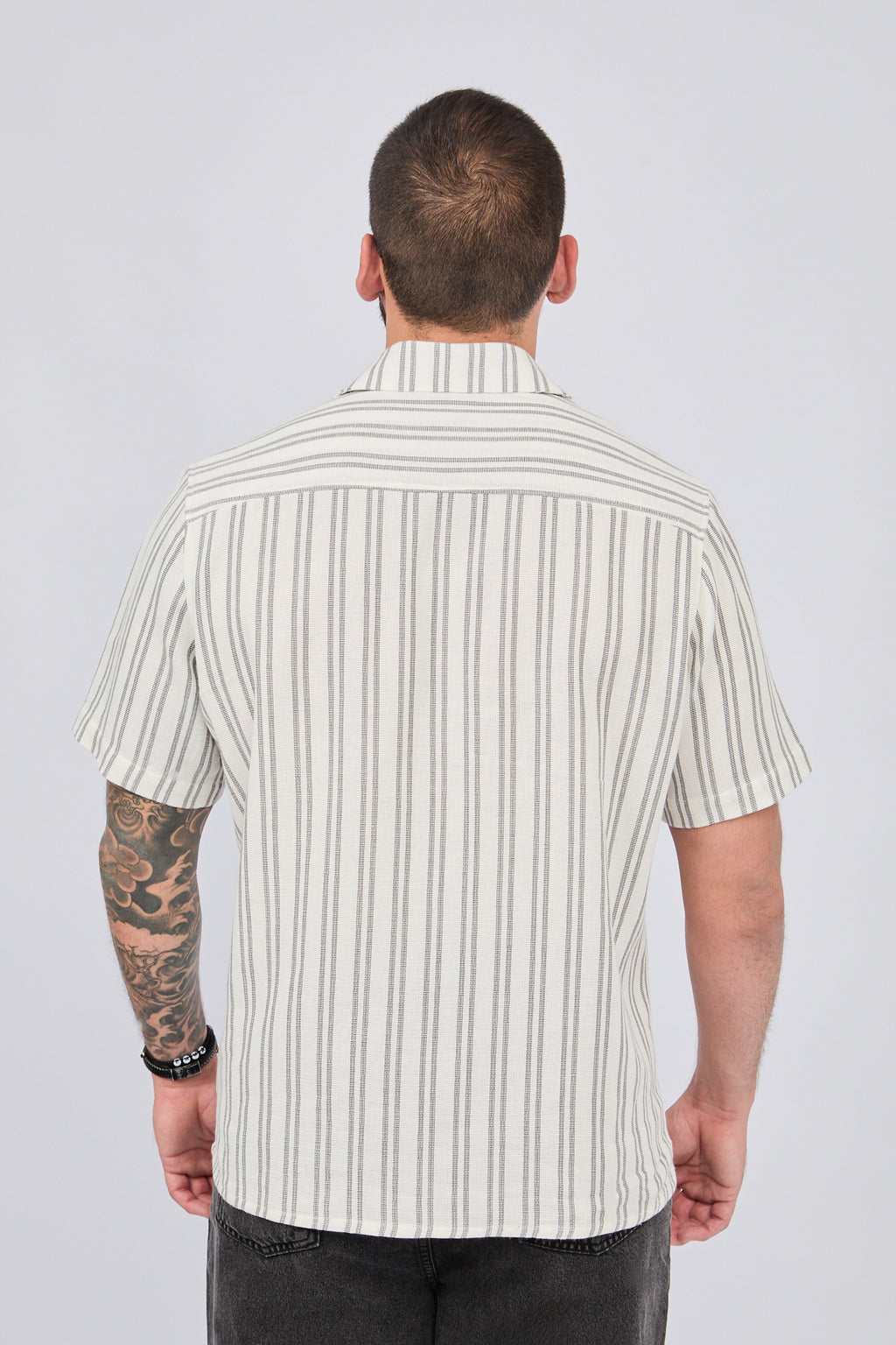 CAMISA DE MANGA CORTA A RAYAS PARA HOMBRE NEGRO - BASTION