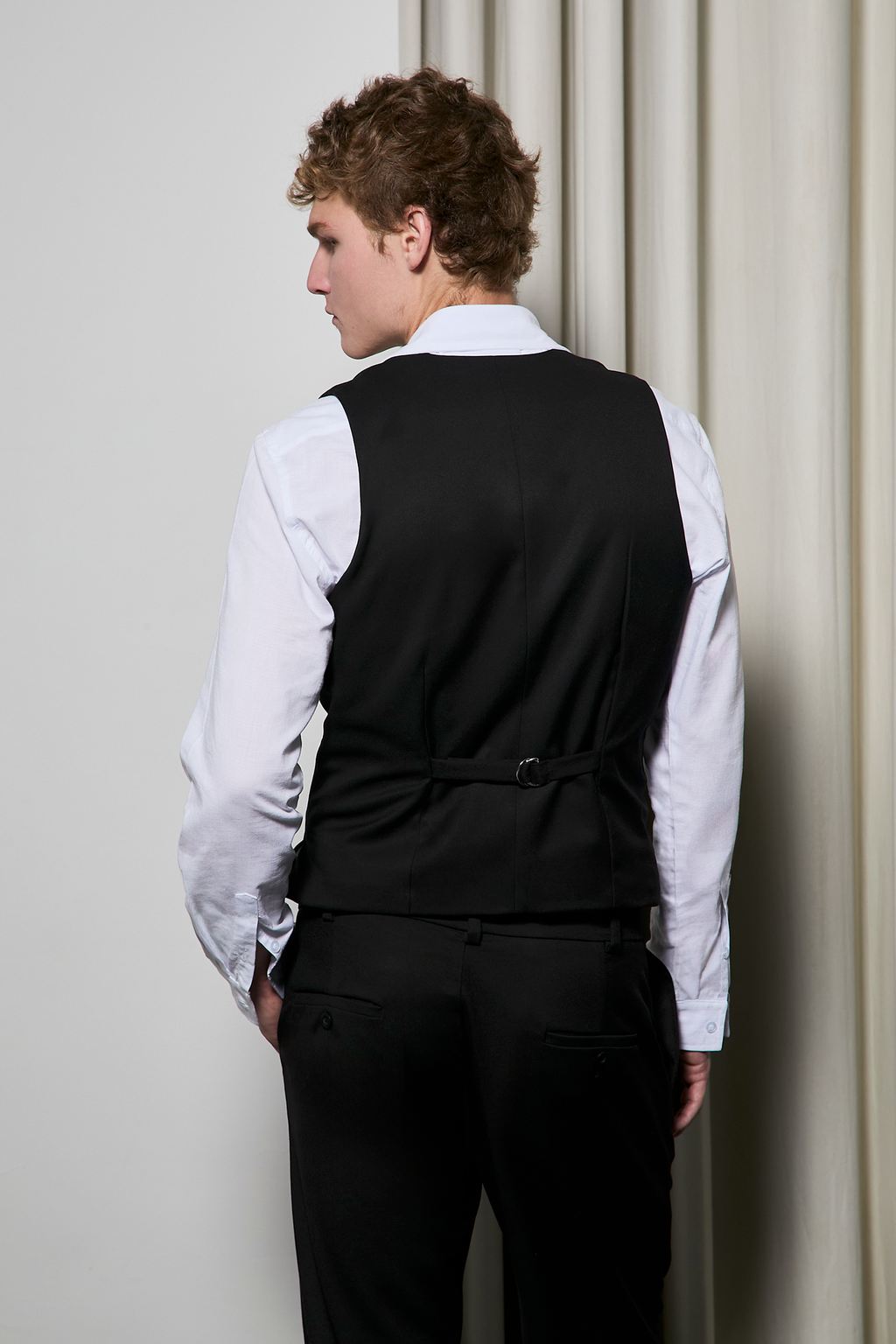 CHALECO DE SASTRE PARA HOMBRE NEGRO DARIO