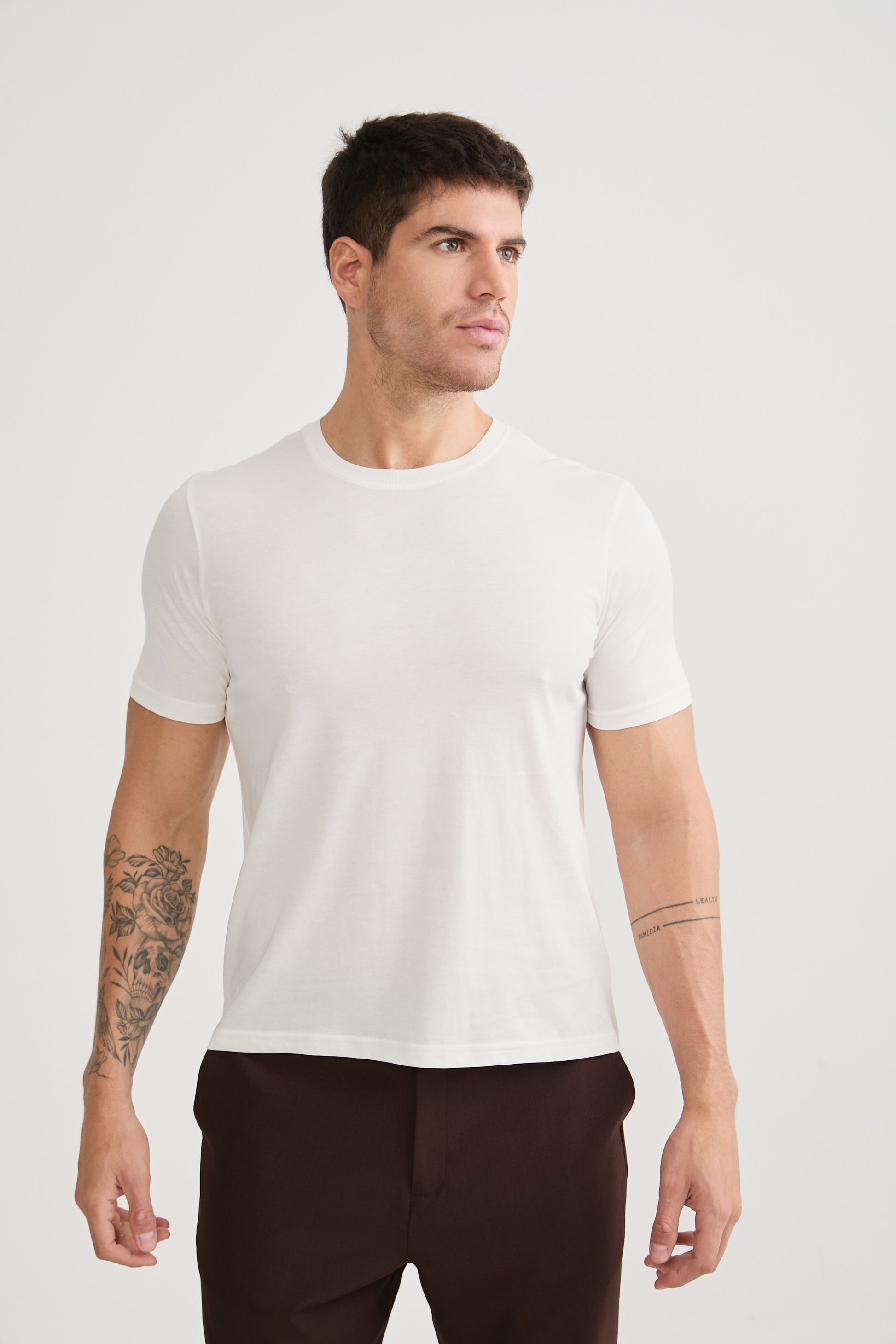 POLO DE ALGODÓN PIMA REGULAR FIT CREMA NAHUEL