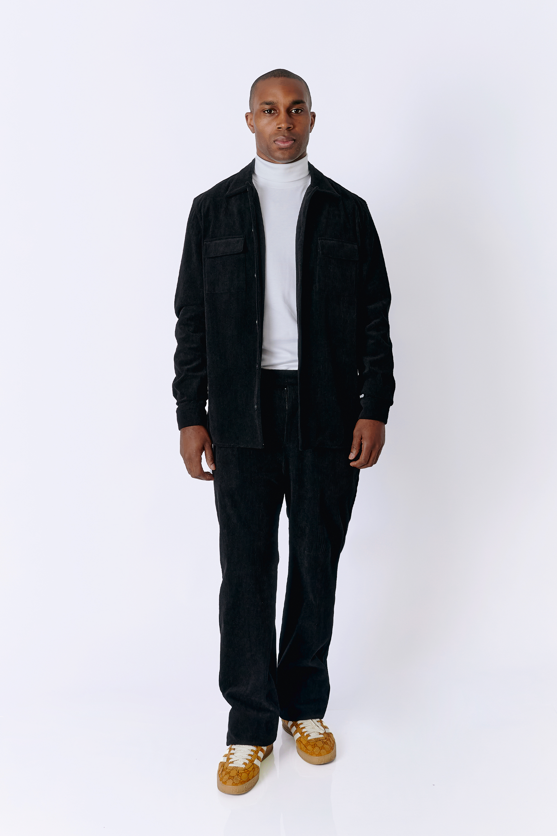 PANTALÓN DE CORDUROY NEGRO REGULAR FIT PARA HOMBRE FABRIZIO